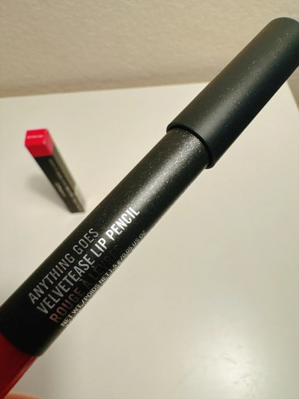 MAC Velvetease Lip Pencil Anything Goes 1.5g / .05 oz New in Box Discontinued